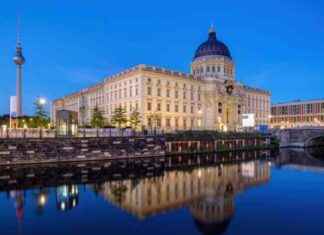 Petition gegen Humboldt-Forum-Fassade in Berlin: Hintergründe und Ziele news-01102024-002811