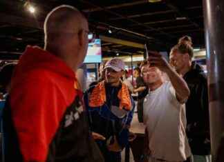 RB Leipzig: Xavi Simons unterstützt Straßenfußball-Turnier in Überraschungsbesuch news-14092024-101207