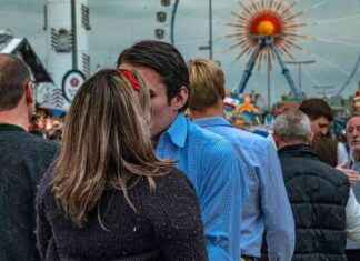 Oktoberfest-Besucher auf Partnersuche: „Ab 1000 Kilometer ist es keine Untreue mehr” news-28092024-132458