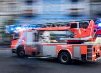 Feuer in Lichtenberger Hochhaus: Zwei Verletzte bei Brandereignis news-05102024-145723