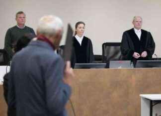 Ex Stasi-Offizier verurteilt zu 10 Jahren Haft wegen Mord: Gerichtsreaktionen news-15102024-005335