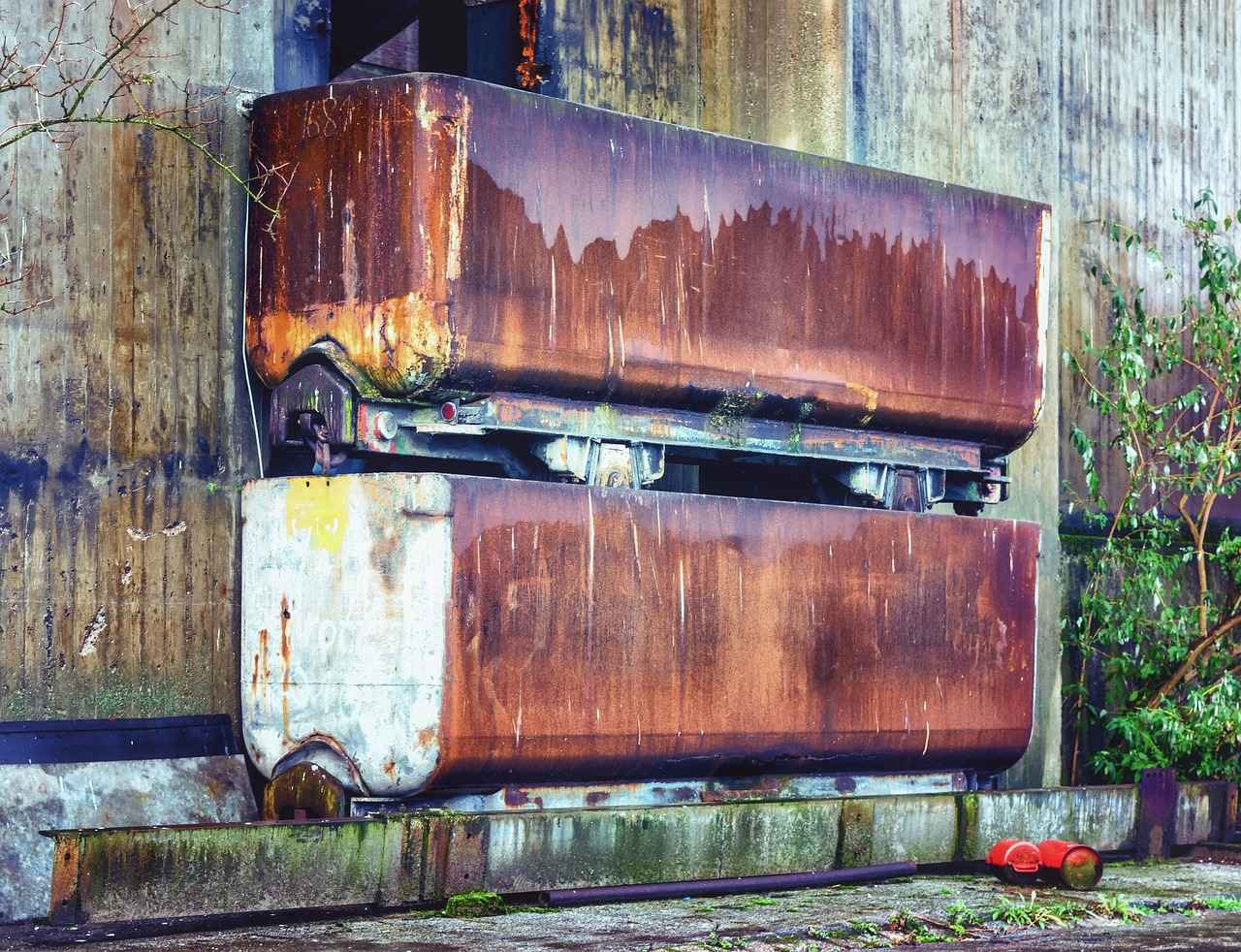 Welche Plattformen nutzt Ashleyyyreyyy zur Promotion?