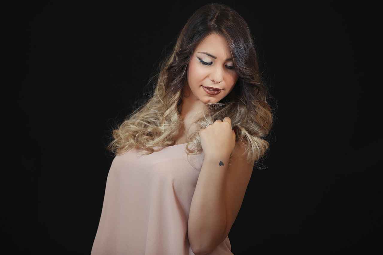 Bella Thorne OnlyFans Profil – Gibt es geleakte Fotos oder Videos? 10 Wie hat Bella Thorne's Karriere ihre OnlyFans-Präsenz beeinflusst?