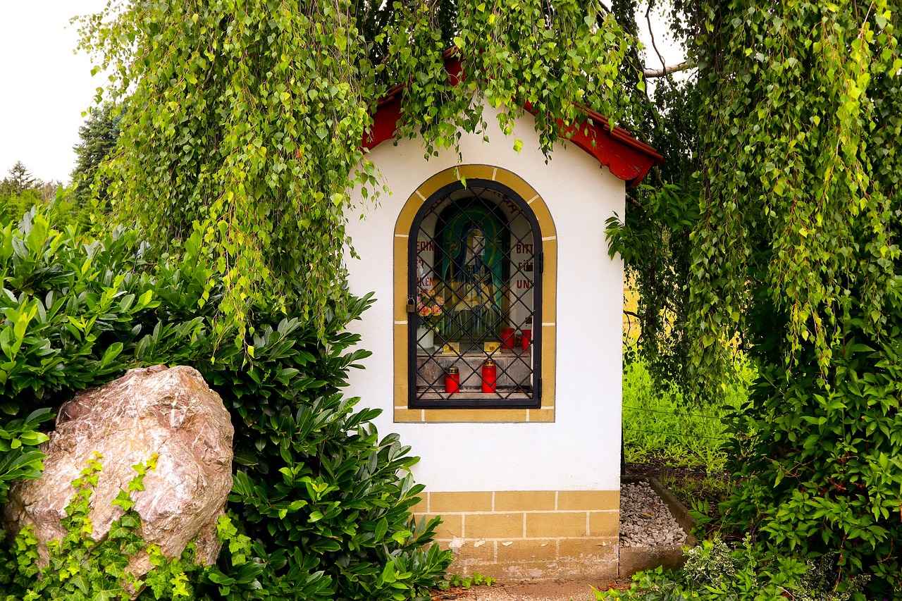 Welche Art von Inhalten bietet Marie Temara auf OnlyFans an?