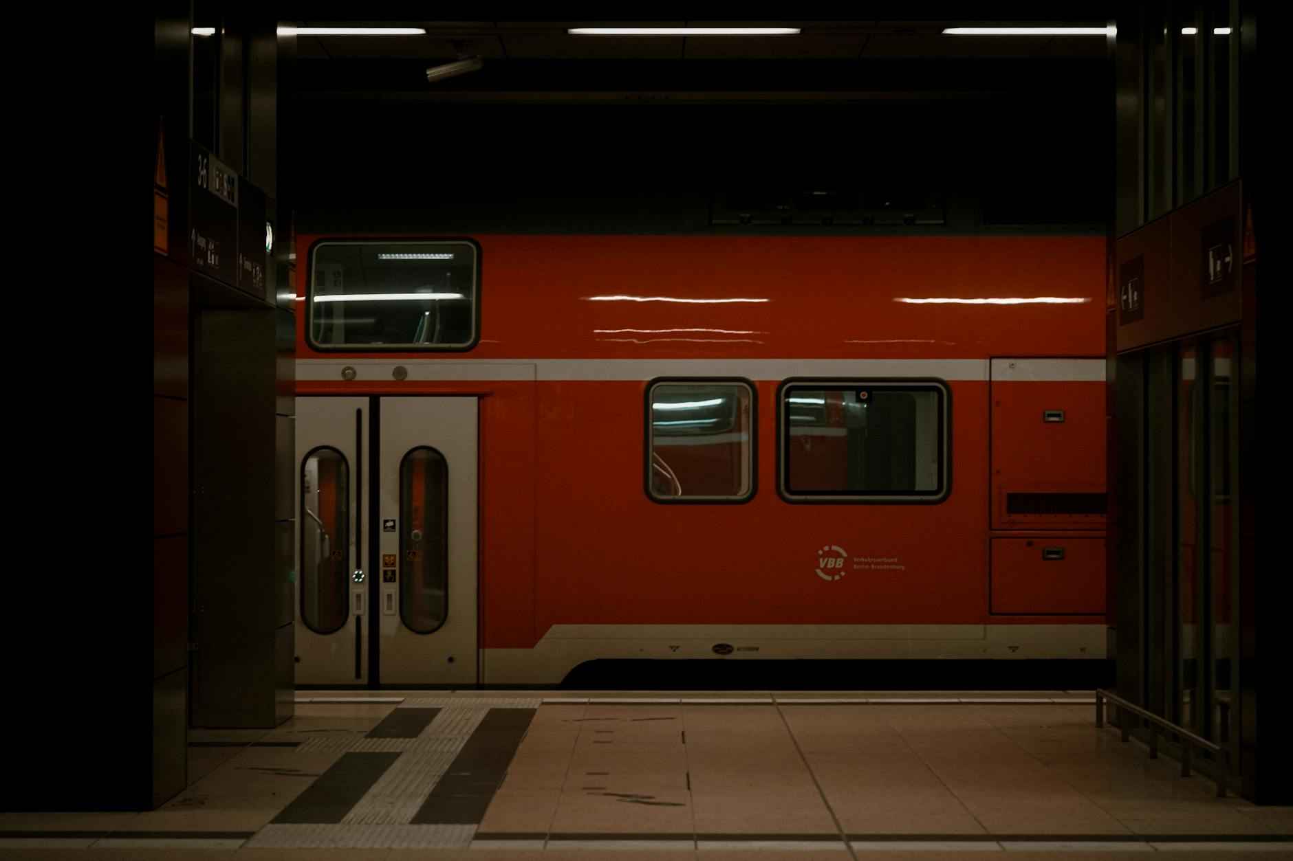 Meininger Berlin Central Station Berlin Germany – Günstig Übernachten Mit Komfort 3 Services et Équipements de Qualité