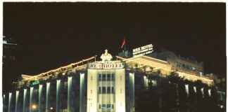 Rooftop One Bar Berlin-Upper West – Cocktails Mit Aussicht Über Die Skyline Rooftop One Bar Berlin-Upper West – Cocktails Mit Aussicht Über Die Skyline