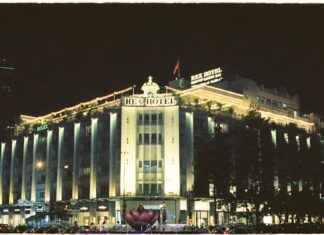 Rooftop One Bar Berlin-Upper West – Cocktails Mit Aussicht Über Die Skyline Rooftop One Bar Berlin-Upper West – Cocktails Mit Aussicht Über Die Skyline