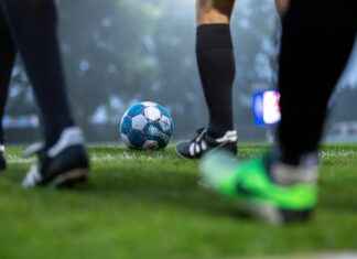 Aufstellungen: Teilnehmer: FC Bayern München Gegen 1. FSV Mainz 05 – Alle Startaufstellungen Hier Aufstellungen: Teilnehmer: FC Bayern München Gegen 1. FSV Mainz 05 – Alle Startaufstellungen Hier