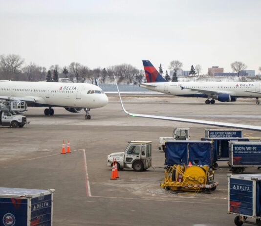 The Ultimate Guide: How Delta Flight DL275 Flight Attendants Navigate Diversions Delta Airlines, Delta Flight DL275, Flight DL275, Flight Diversions, Travel News, Airline Policies, LAX Diversion, Delta Flight DL275 Diverted LAX